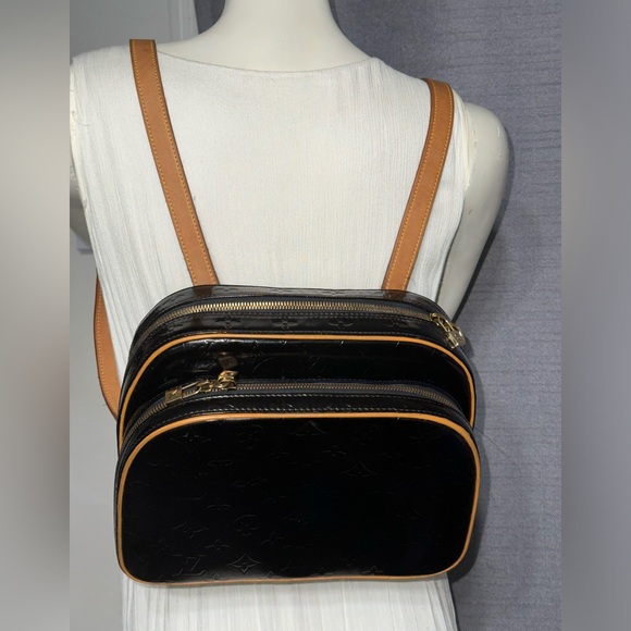 Authentic Louis Vuitton Monogram Vernis Murray Backpack - Picture 1 of 8